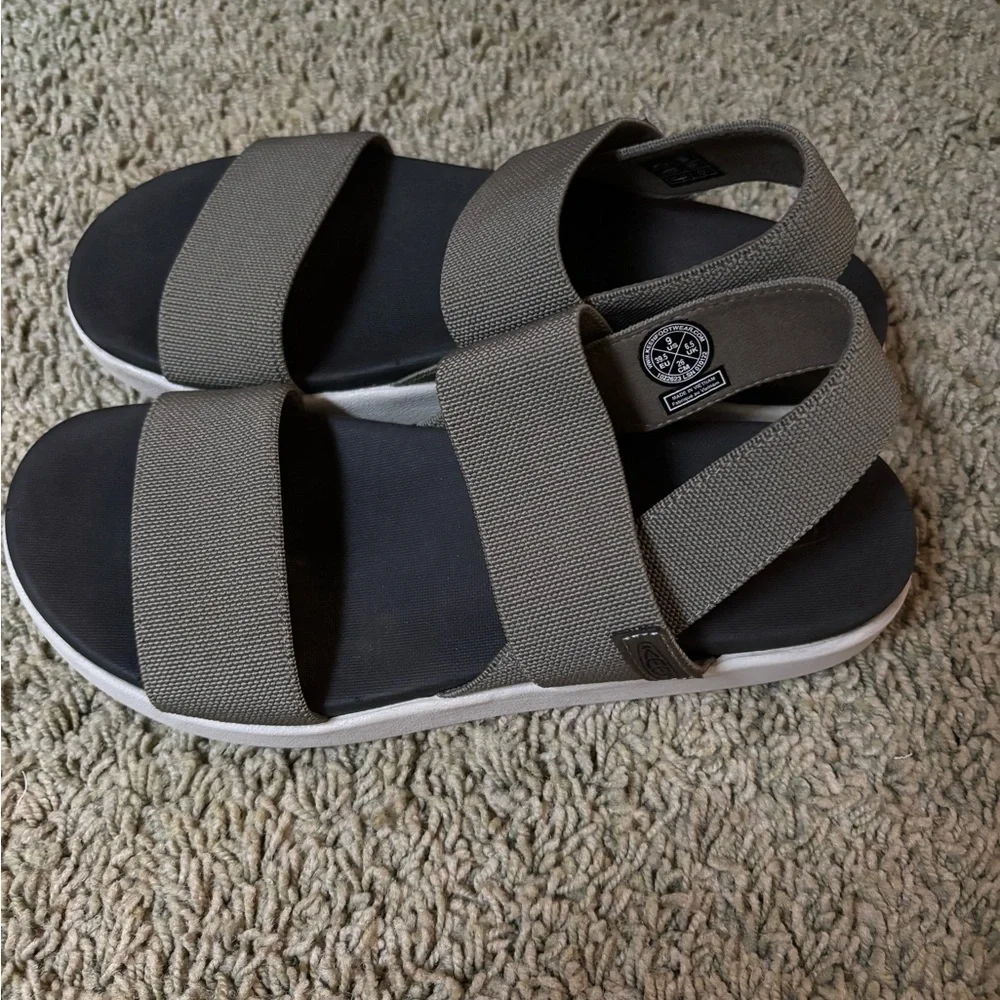 Keen Women’s Elle Backstrap Sandals Size 9 - Picture 2 of 8